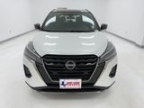 Used 2023 Nissan Kicks SR image 3