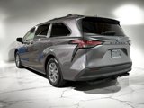 Used 2021 Toyota Sienna LE image 3