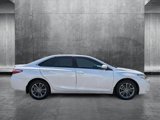Used 2017 Toyota Camry SE image 4