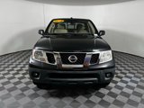 Used 2018 Nissan Frontier SV image 2