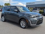 Used 2023 Kia Soul LX w/ LX Technology Package image 2