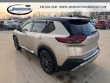 Used 2021 Nissan Rogue Platinum image 4