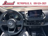 Used 2023 Nissan Rogue SV image 2