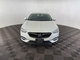 Used 2018 Buick Regal Essence image 2