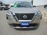 Used 2023 Nissan Rogue SL w/ SL Premium Package image 2