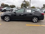 Used 2023 Nissan Altima 2.5 S image 4