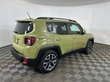 Used 2015 Jeep Renegade Latitude w/ Popular Equipment Group image 3