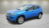 New 2025 Jeep Compass Latitude image 3
