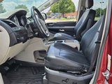 Used 2015 Chrysler Town & Country Touring-L w/ Trailer Tow Group image 5