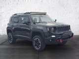 Used 2017 Jeep Renegade Trailhawk image 2
