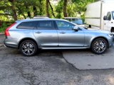 Used 2017 Volvo V90 T6 Cross Country image 5