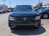 Used 2020 Volkswagen Tiguan SE w/ Panoramic Sunroof Package image 3