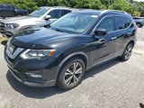 Used 2017 Nissan Rogue SL w/ SL Premium Package image 2