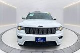 Used 2018 Jeep Grand Cherokee Altitude image 2