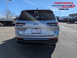 Used 2023 Jeep Grand Cherokee L Laredo image 4