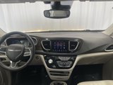 Used 2017 Chrysler Pacifica Touring-L Plus image 5