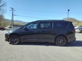 Used 2020 Chrysler Pacifica Touring-L Plus w/ S Appearance Package image 2