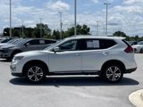 Used 2017 Nissan Rogue SL image 4