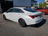 Used 2022 Hyundai Elantra SEL w/ Convenience + Premium Package image 3