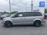 Used 2017 Dodge Grand Caravan SE image 4