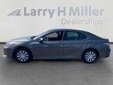 Used 2020 Toyota Camry LE image 2