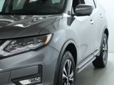 Used 2018 Nissan Rogue SL w/ Premium Package image 5