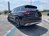 Used 2023 Mitsubishi Outlander SE image 2