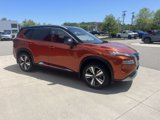 Certified 2021 Nissan Rogue Platinum image 3