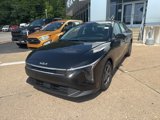 New 2025 Kia K4 LXS image 3