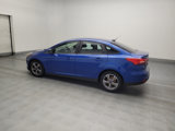 Used 2018 Ford Focus SE w/ SE Appearance Package image 3