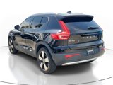 Used 2019 Volvo XC40 T4 Momentum image 4