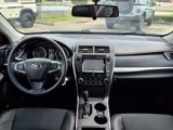 Used 2016 Toyota Camry SE image 4