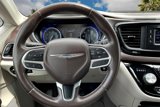 Used 2017 Chrysler Pacifica Touring-L image 6
