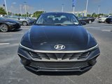 Used 2024 Hyundai Elantra SEL image 2