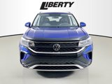 Used 2022 Volkswagen Taos SE image 2