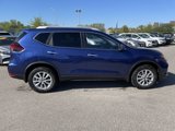 Used 2018 Nissan Rogue SV image 4