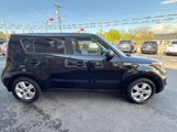 Used 2017 Kia Soul w/ Convenience Package image 4