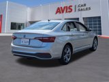 Used 2024 Volkswagen Jetta SE image 6