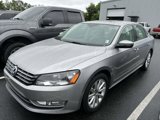 Used 2013 Volkswagen Passat 2.5 SEL image 2