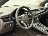 Certified 2021 Porsche Macan image 4