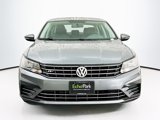 Used 2017 Volkswagen Passat 1.8T R-Line image 2