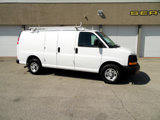 Used 2017 Chevrolet Express 2500 image 3