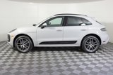 Used 2025 Porsche Macan image 2