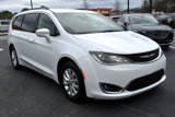 Used 2017 Chrysler Pacifica Touring-L image 4