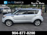 Used 2017 Kia Soul + image 2