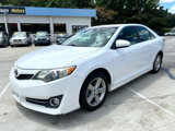 Used 2014 Toyota Camry SE image 2