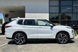 New 2025 Mitsubishi Outlander SE image 4
