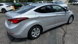 Used 2016 Hyundai Elantra SE image 5