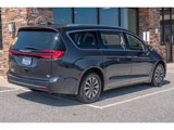 Used 2021 Chrysler Pacifica Touring-L image 3