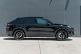 Used 2023 Porsche Cayenne Turbo image 5